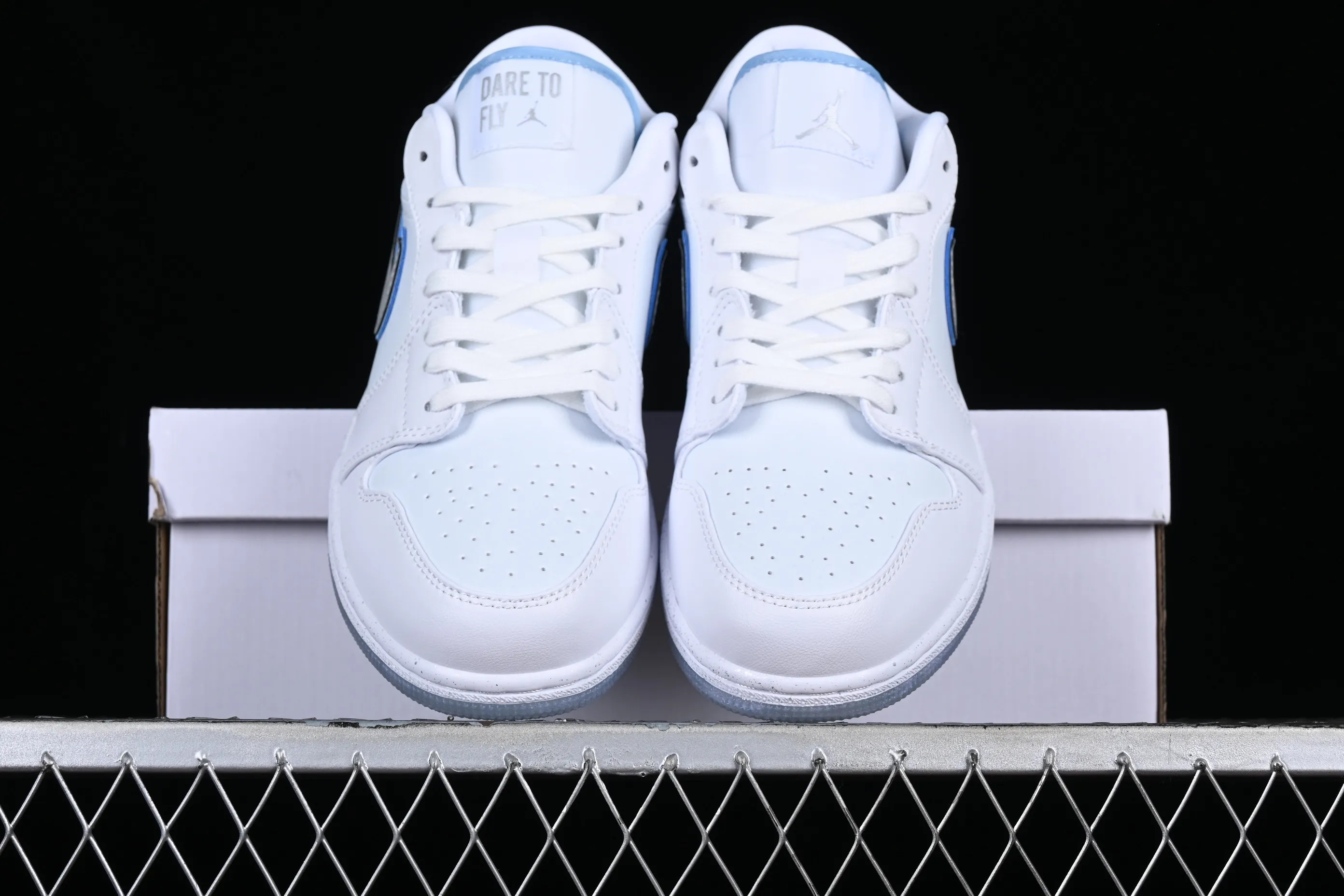 All categories Air Jordan Jordan series basketball shoes Air Jordan 1 Low Z version Air Jordan 1 Low "Dare To Fly" AJ1 Joe 1 Silver Cultural low-top casual sneakers FB1874-101